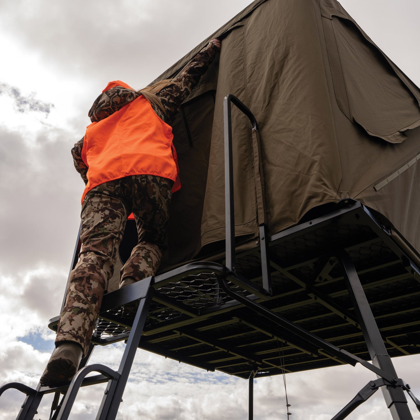 CAGE® 2.0 Permanent Hub Blind (RD30)